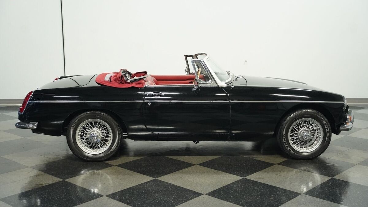1967 MG MGB Roadster - photo 12