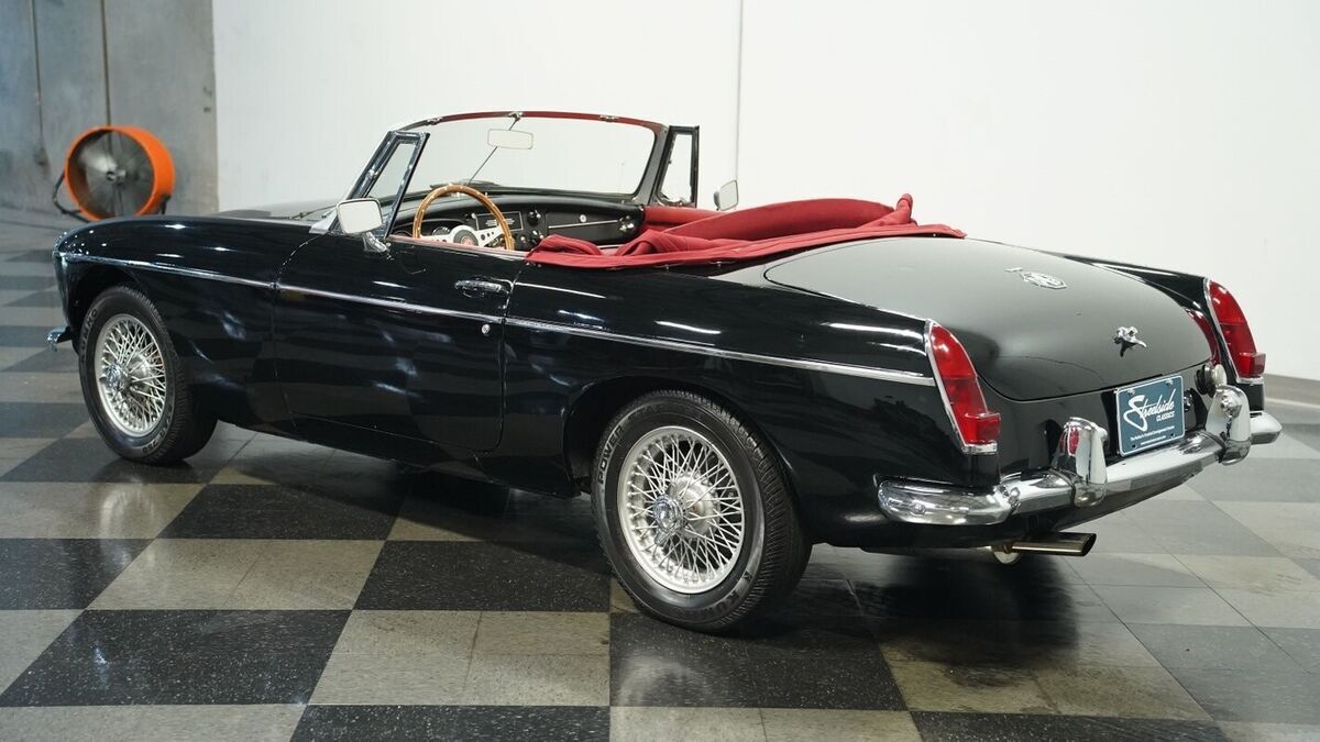 1967 MG MGB Roadster - photo 7