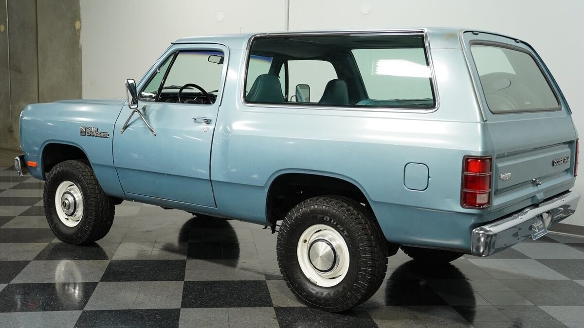 1984 Dodge Ramcharger Custom 150 4x4 - photo 7