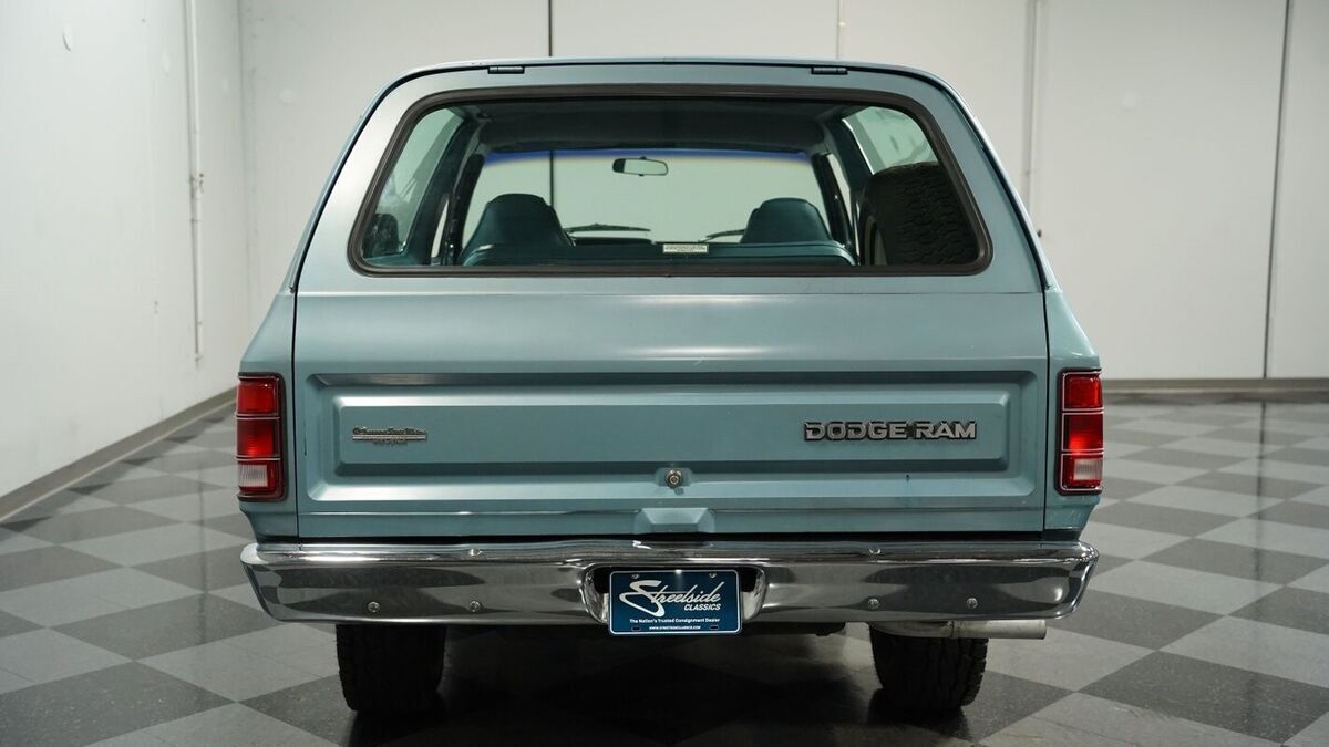 1984 Dodge Ramcharger Custom 150 4x4 - photo 9