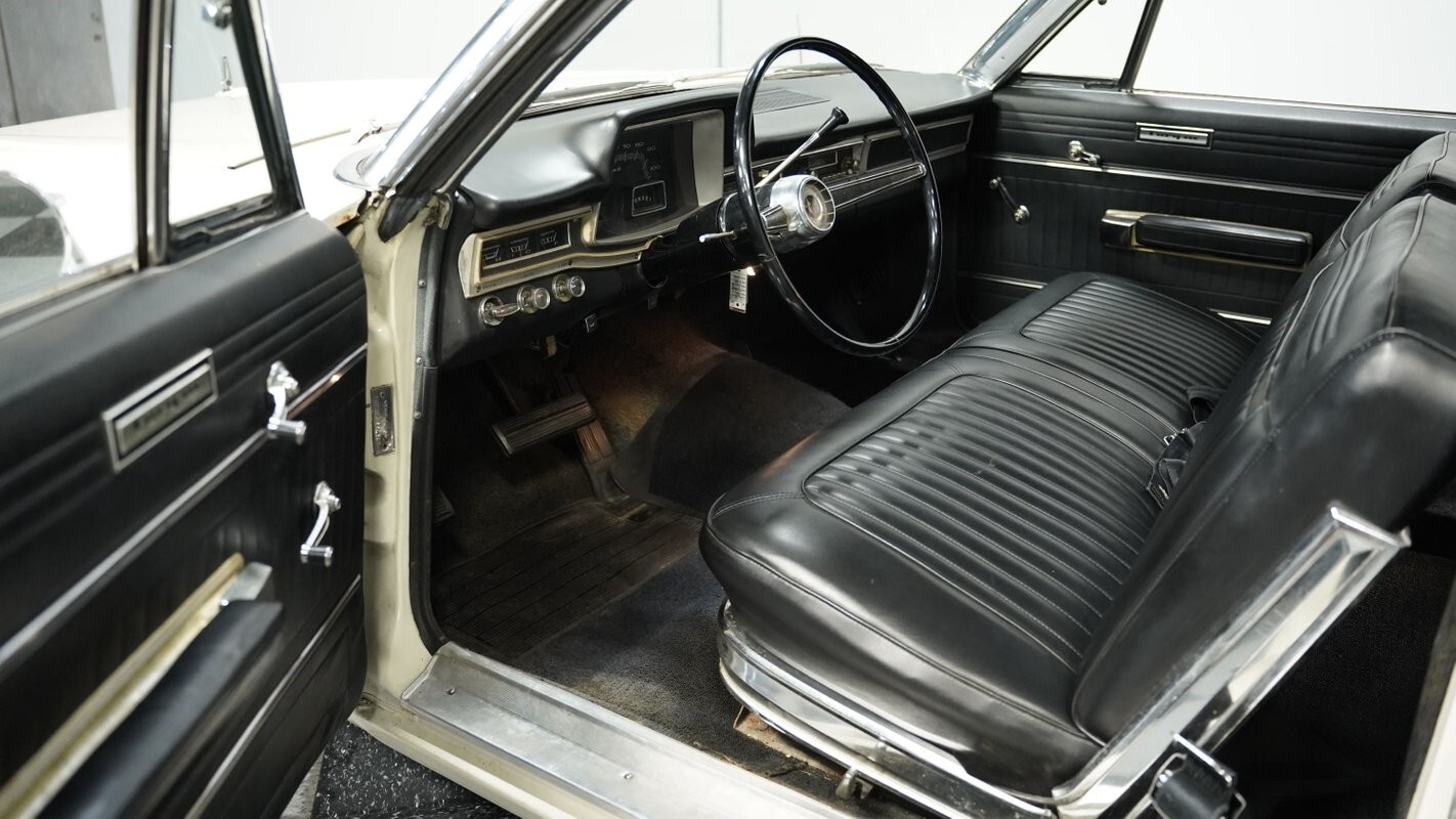 1966 Plymouth Fury III - photo 5