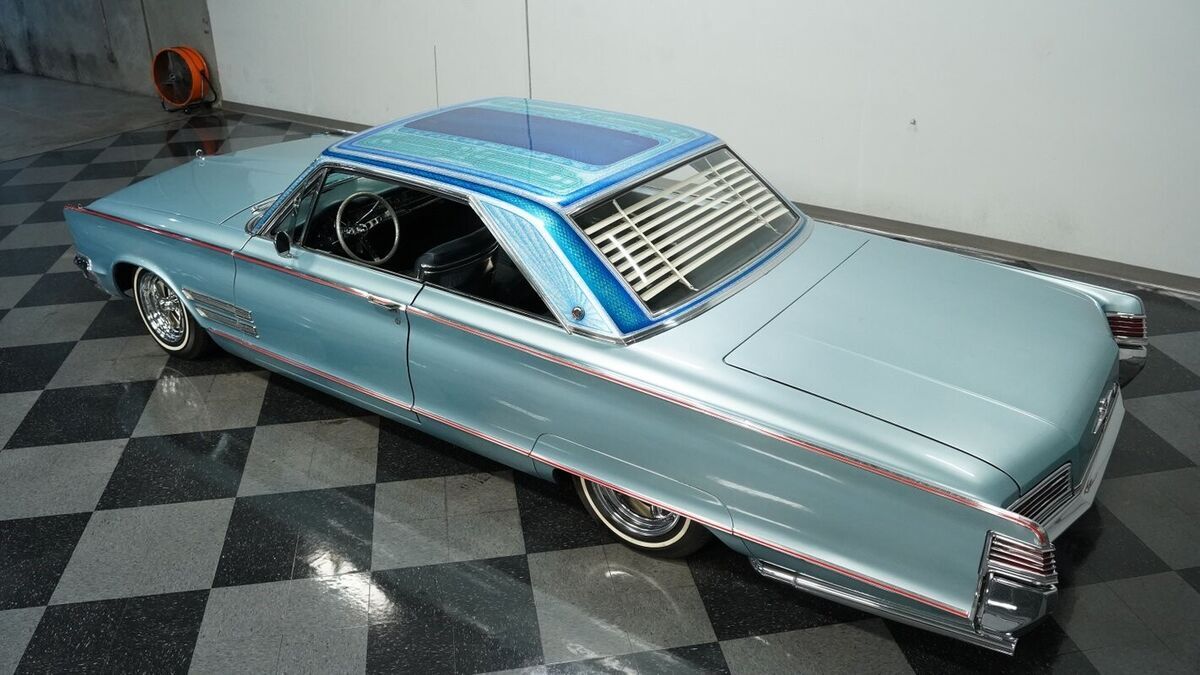 1966 Chrysler 300 Series - photo 4