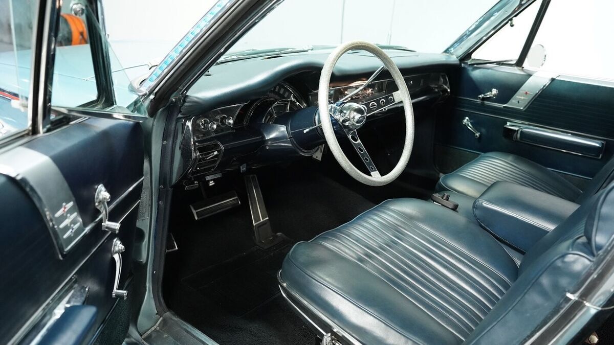 1966 Chrysler 300 Series - photo 6