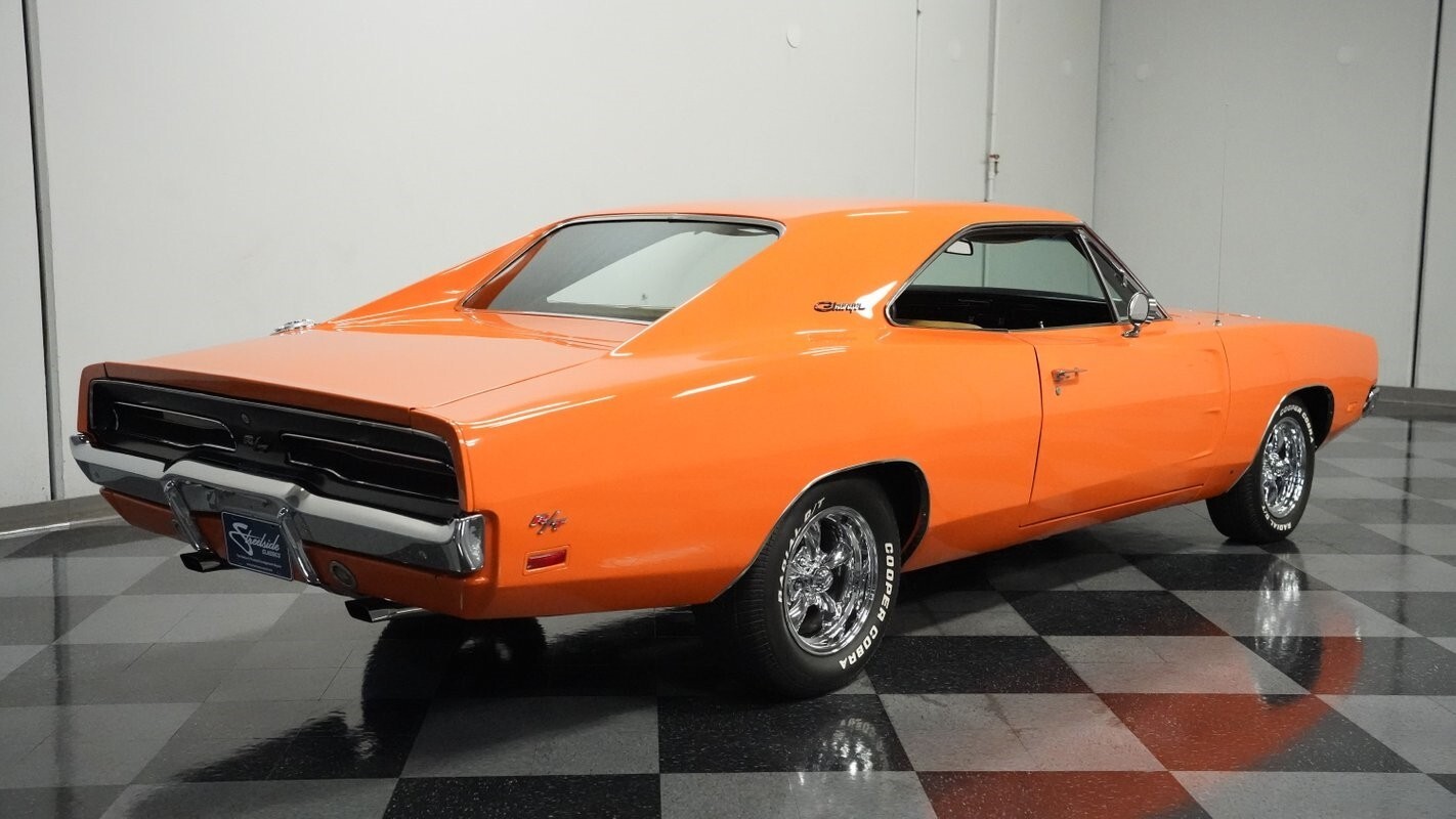 1969 Dodge Charger R/T 440 - photo 12