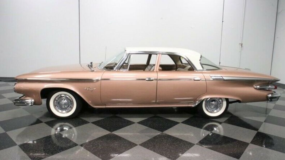 1961 Plymouth Fury Sedan - photo 3