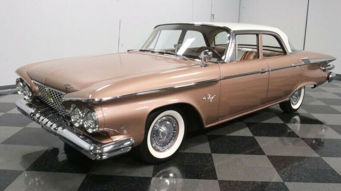 1961 Plymouth Fury Sedan - photo 7