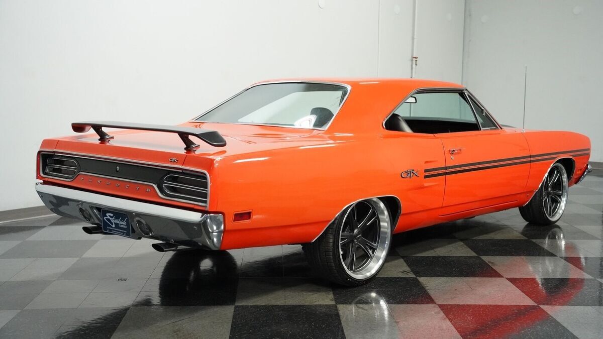 1970 Plymouth GTX 6.4 Hemi SRT Restomod - photo 12