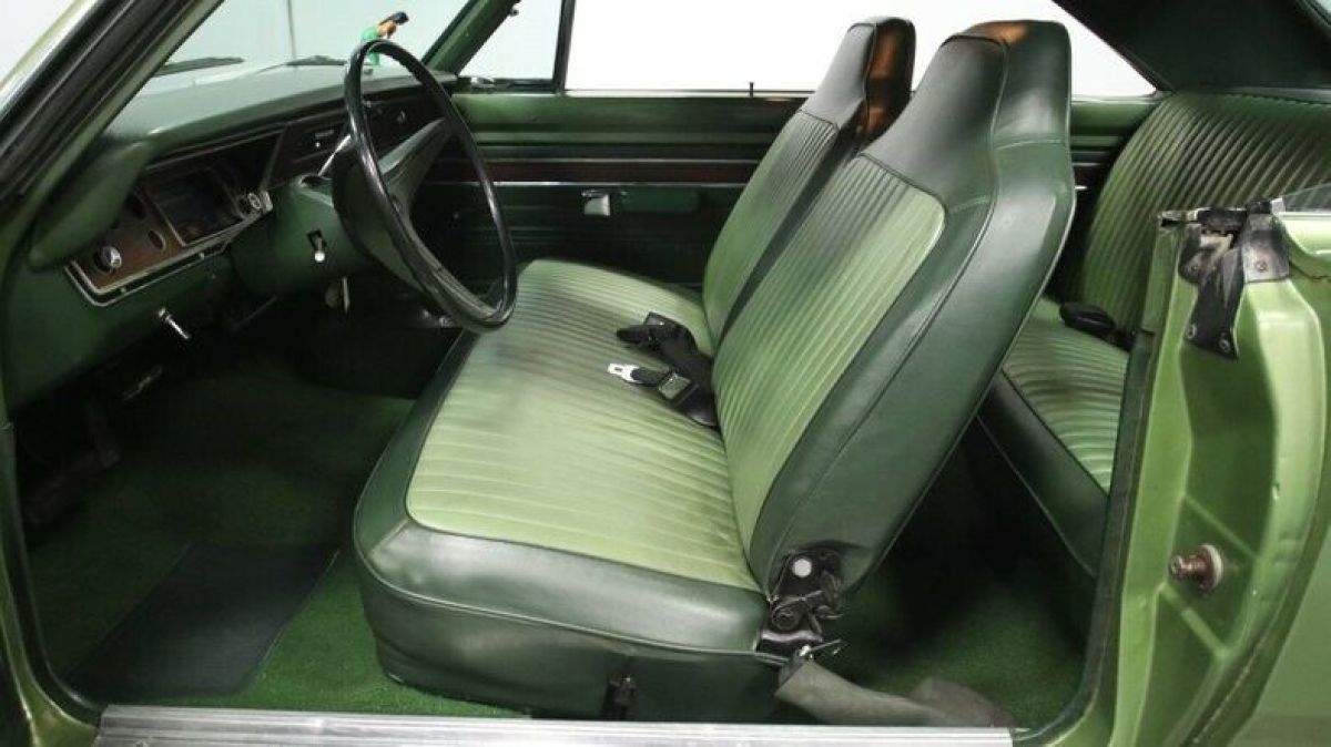 1972 Dodge Dart Swinger - photo 5