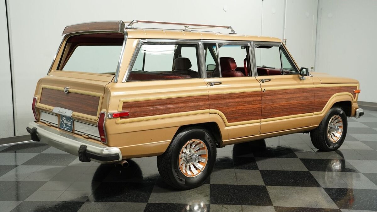1985 Jeep Wagoneer - photo 11