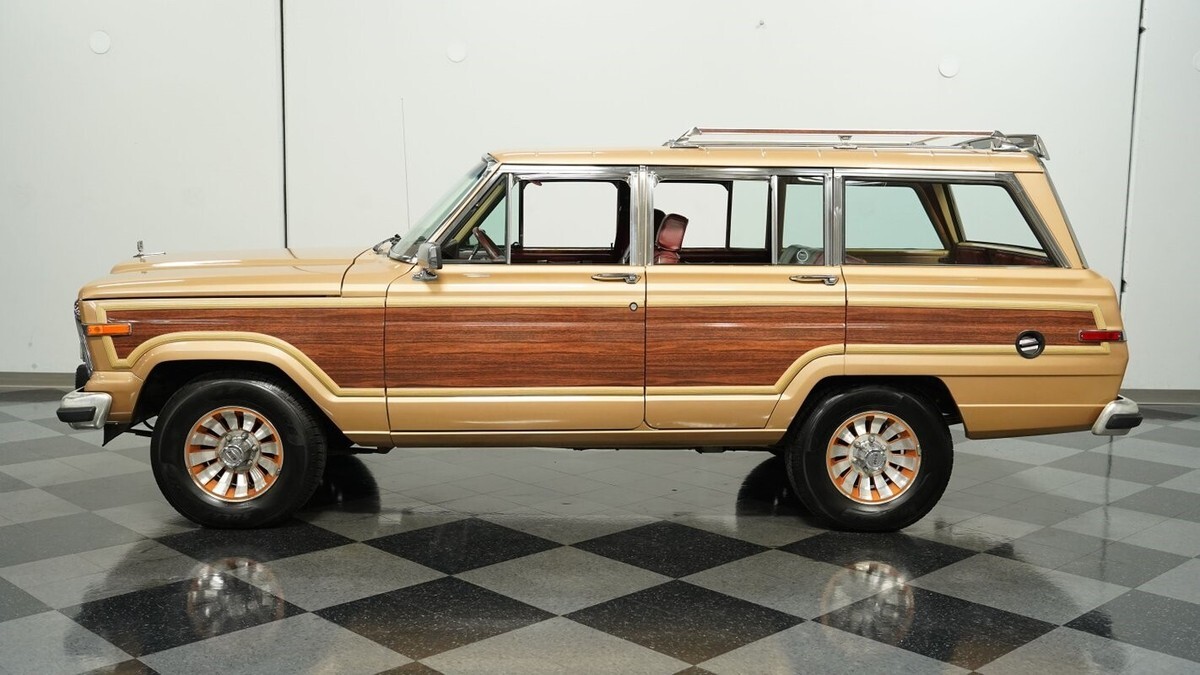 1985 Jeep Wagoneer - photo 3