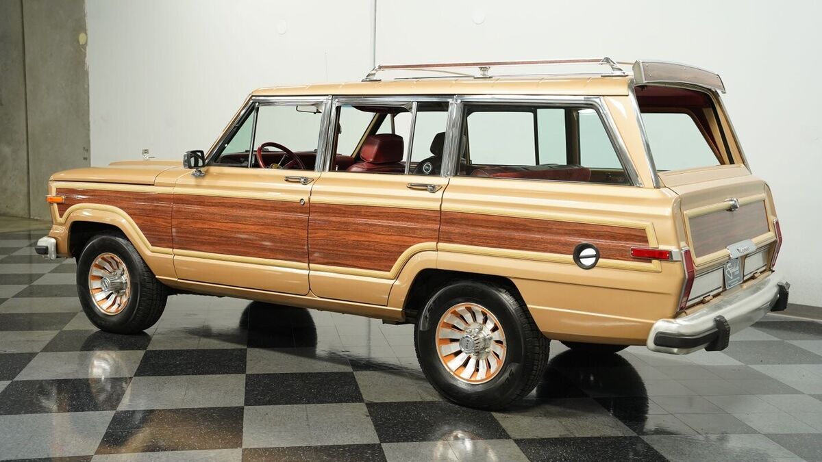1985 Jeep Wagoneer - photo 7