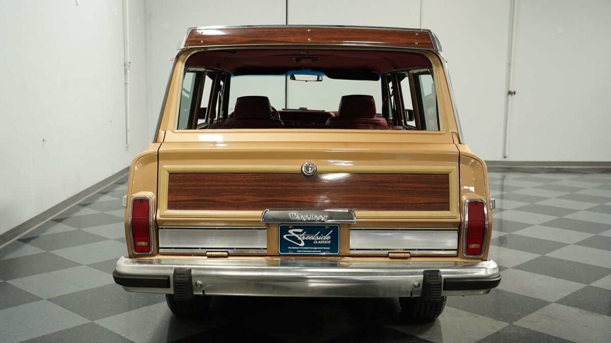 1985 Jeep Wagoneer - photo 9