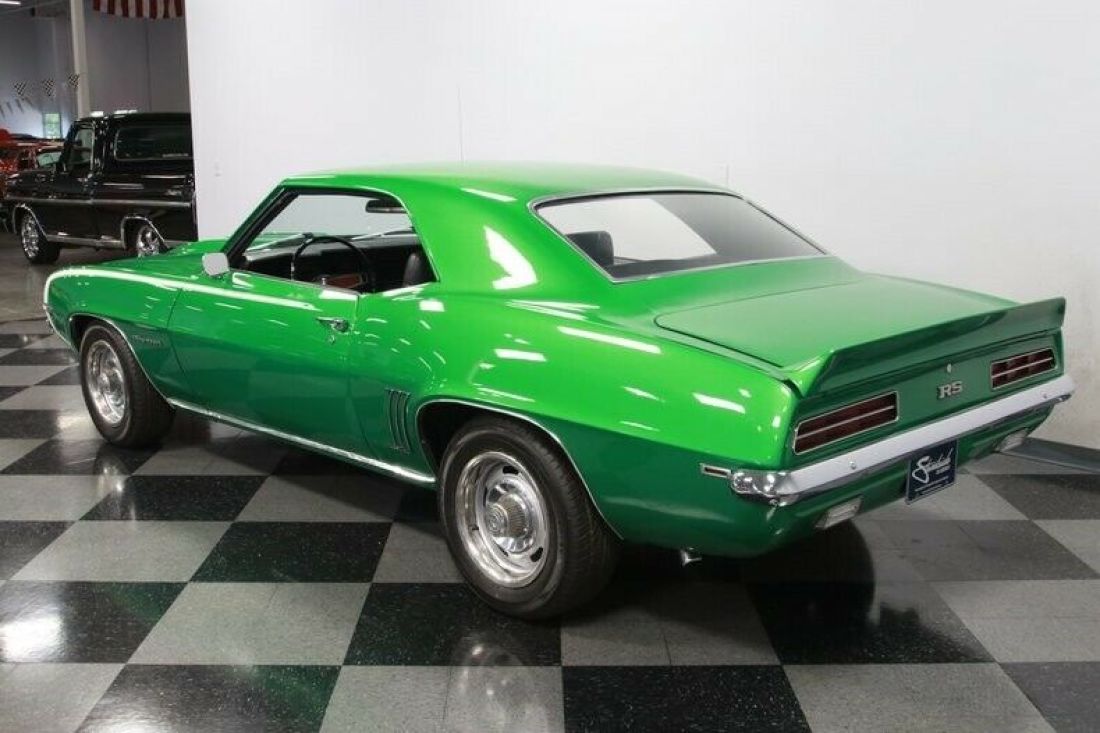 1969 Chevrolet Camaro RS - photo 10