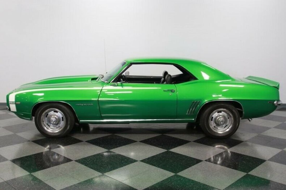 1969 Chevrolet Camaro RS - photo 4