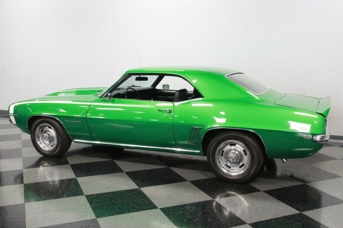 1969 Chevrolet Camaro RS - photo 9