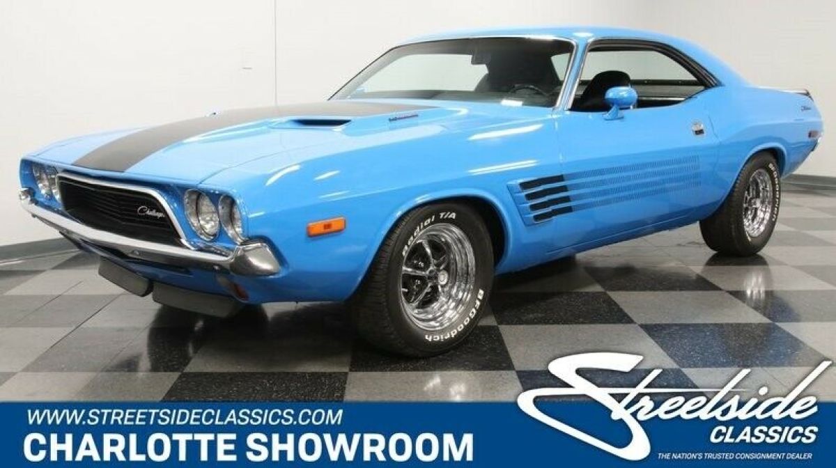 classic vintage chrome muscle car MOPAR vinyl interior bucket seats 1972 Dodge Challenger Rallye