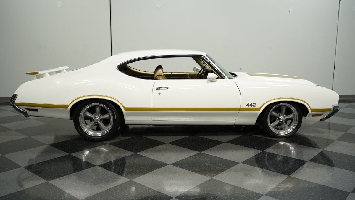 1970 Oldsmobile Cutlass 442 - photo 12