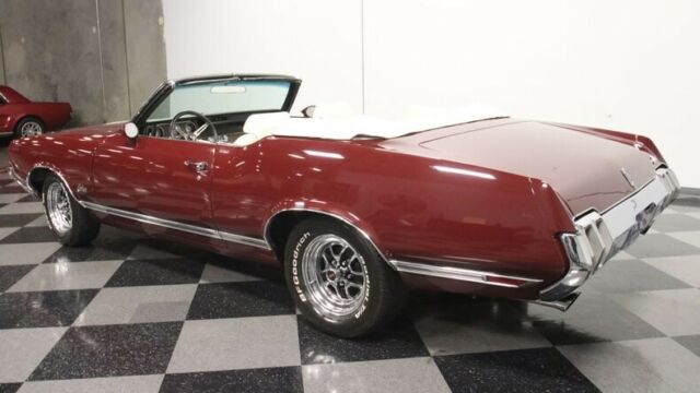 1970 Oldsmobile Cutlass Supreme Convertible - photo 9