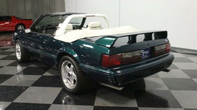 1992 Ford Mustang LX Convertible - photo 10