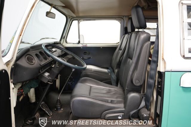 1975 Volkswagen Bus/Vanagon Westfalia Camper Van - photo 5