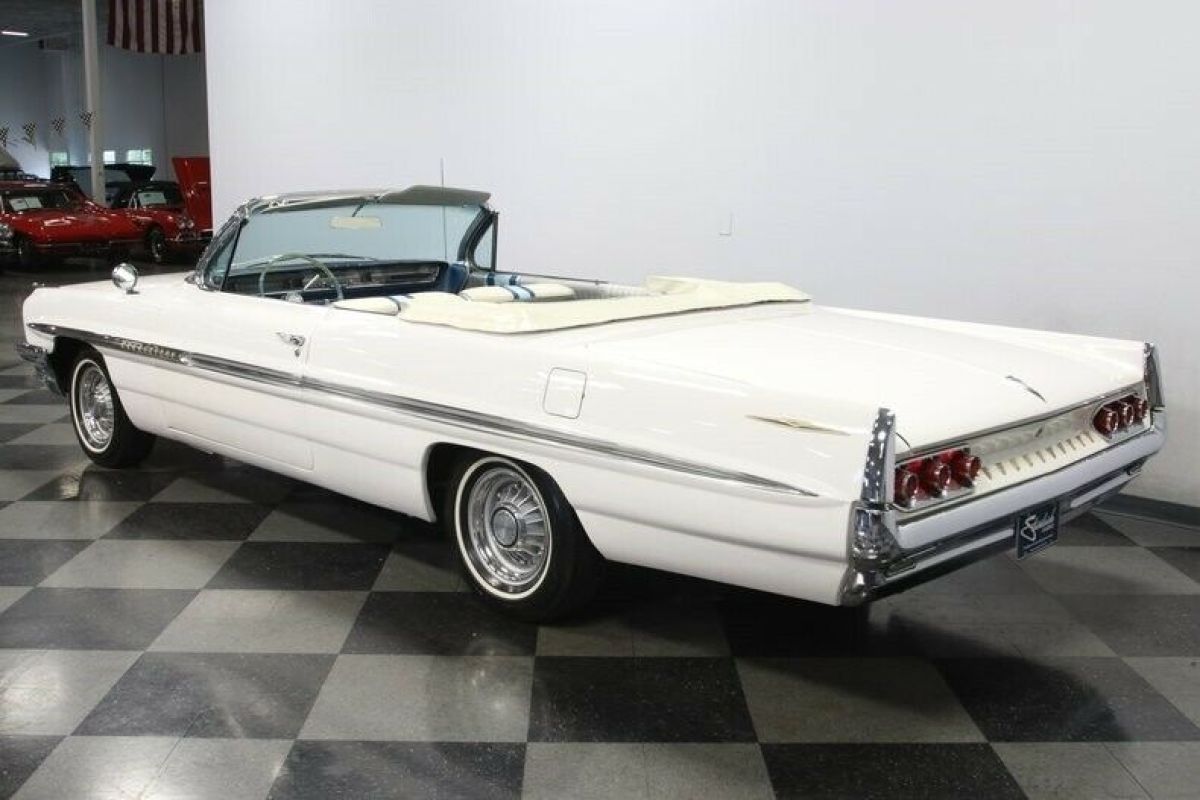 1961 Pontiac Bonneville Convertible - photo 10