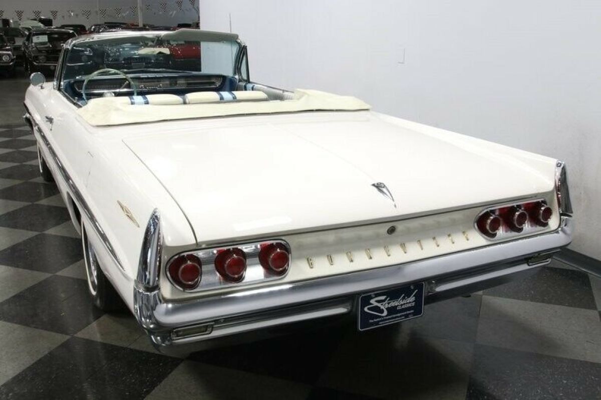 1961 Pontiac Bonneville Convertible - photo 11