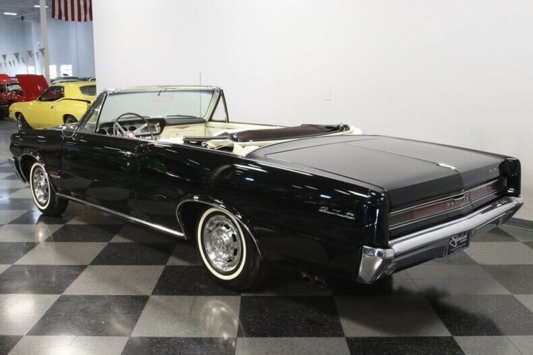 1964 Pontiac GTO Convertible - photo 10