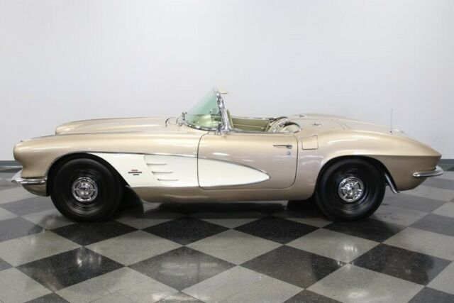 1961 Chevrolet Corvette -- - photo 8