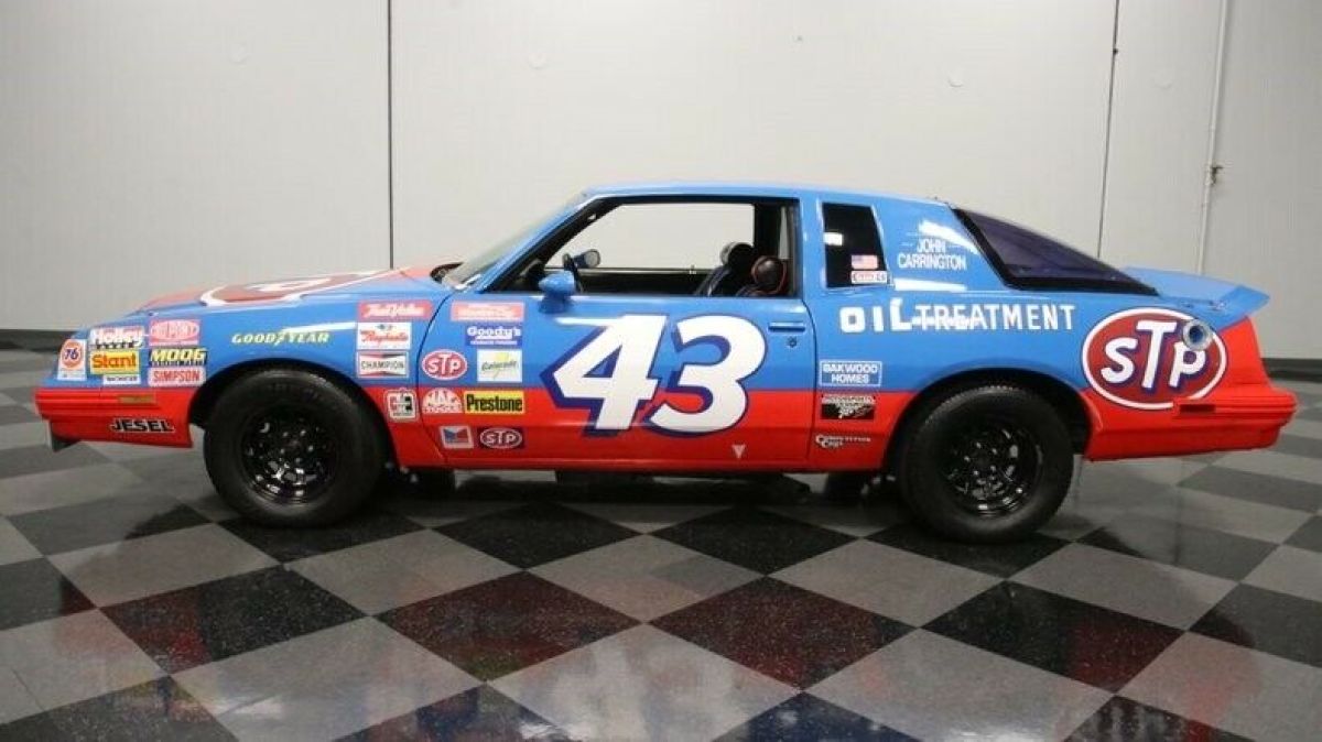 1982 Pontiac Grand Prix Richard Petty Tribute - photo 3
