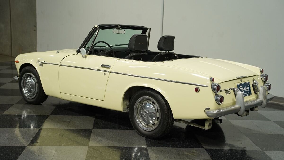 1969 Datsun 1600 Roadster - photo 7