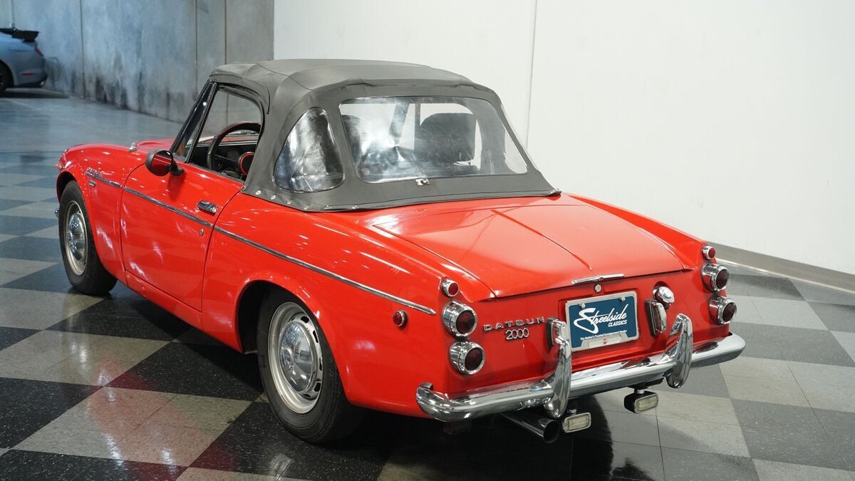 1969 Datsun 2000 Roadster - photo 8