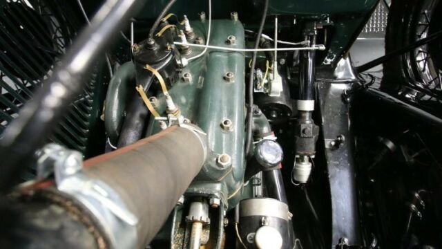 1931 Ford Model A Roadster Pickup - photo 4
