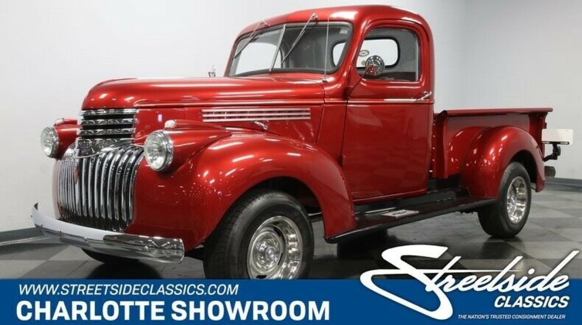 classic vintage chrome short bed Edelbrock cloth interior Dolphin gauges 1946 Chevrolet Other Pickups
