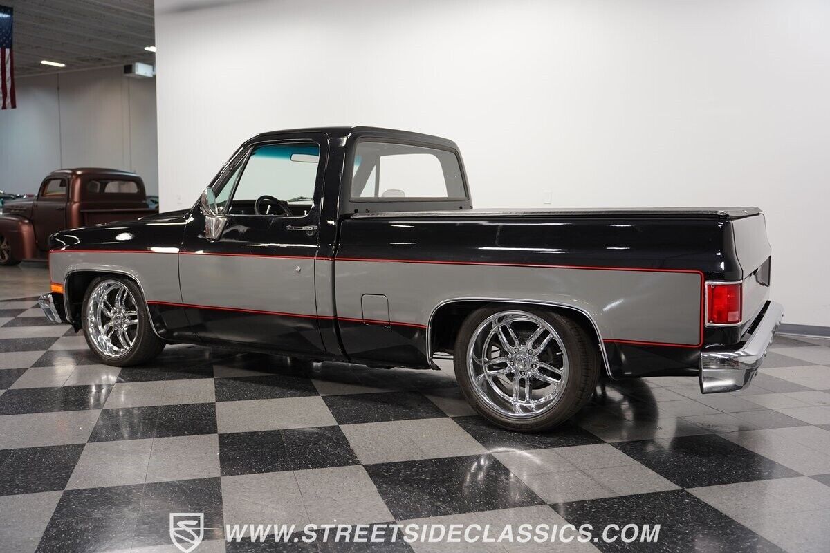 1987 GMC Sierra 1500 LS Restomod - photo 9