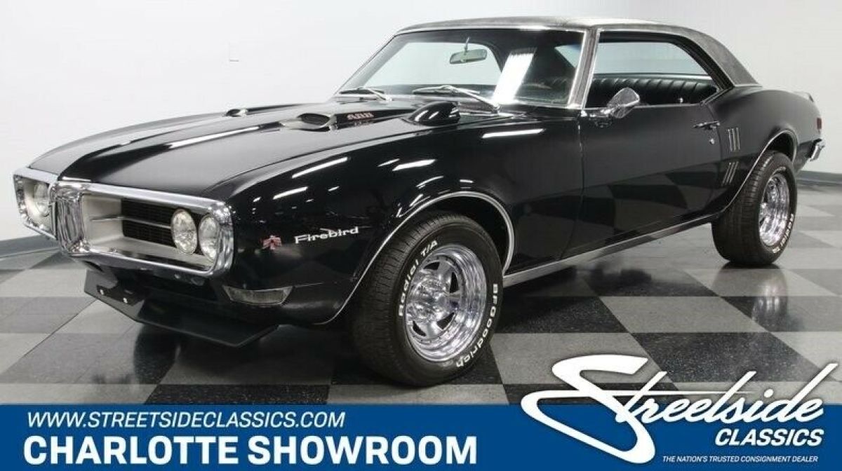 classic vintage chrome slick black paint vinyl interior Poncho FlowMaster 1968 Pontiac Firebird
