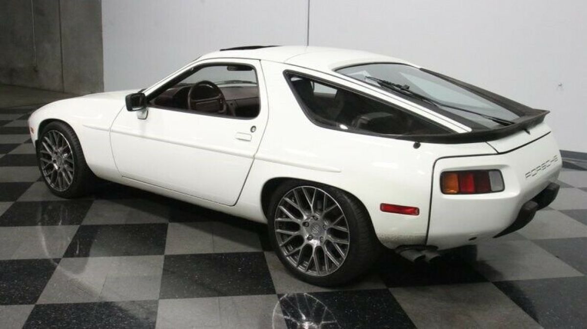 1983 Porsche 928 S - photo 9