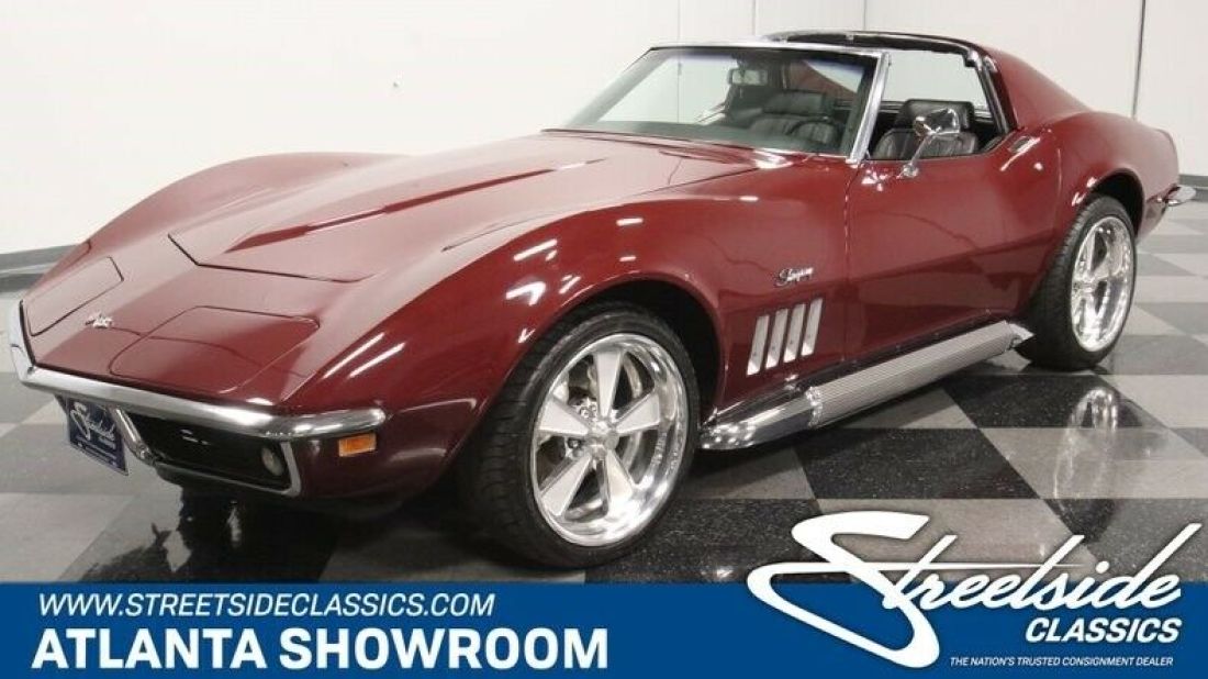 classic vintage chrome sports car vette side pipes 350 v8 manual transmission 1969 Chevrolet Corvette