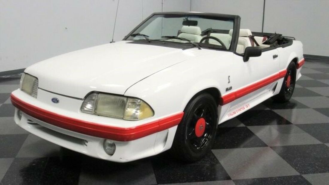 1993 Ford Mustang GT Convertible - photo 6