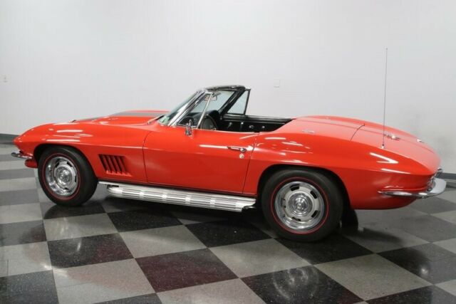 1967 Chevrolet Corvette L36 427/390HP Convertible - photo 10