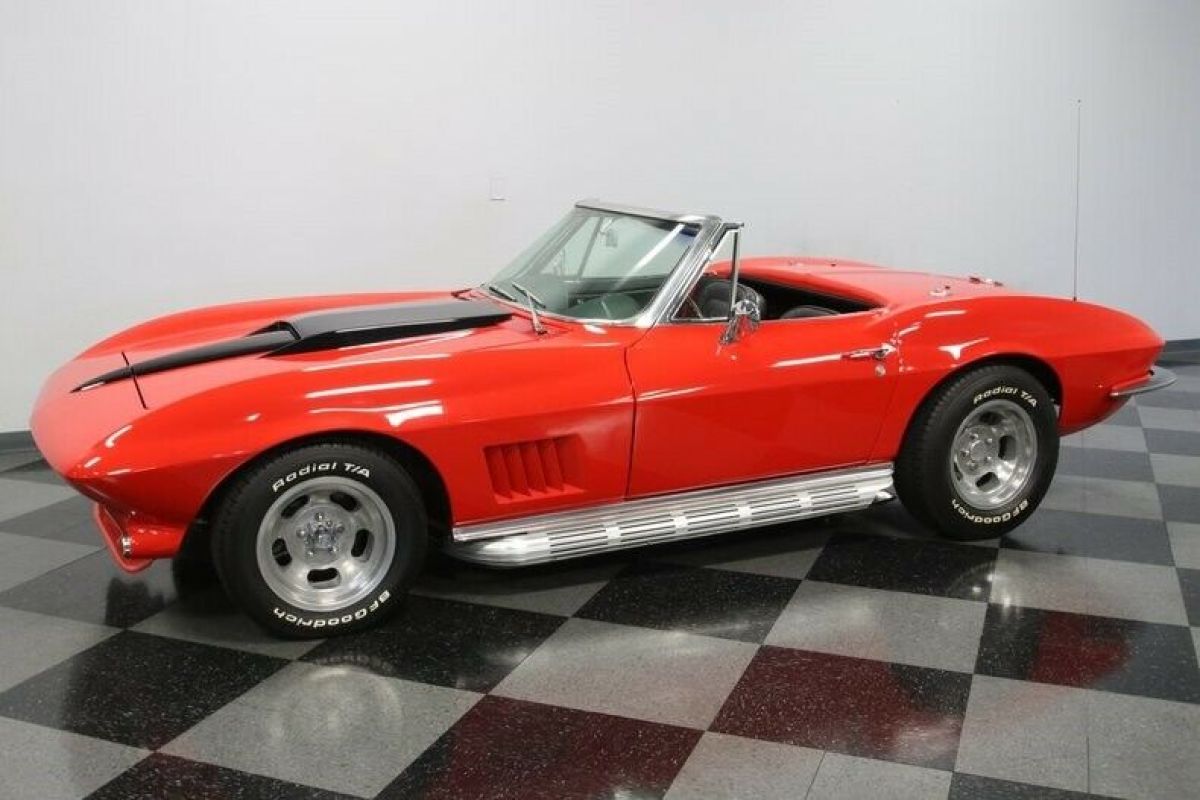 1967 Chevrolet Corvette Custom Convertible - photo 7