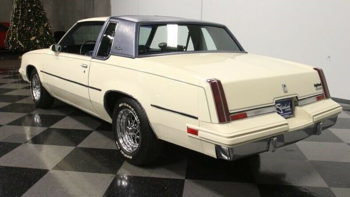1983 Oldsmobile Cutlass Supreme - photo 10