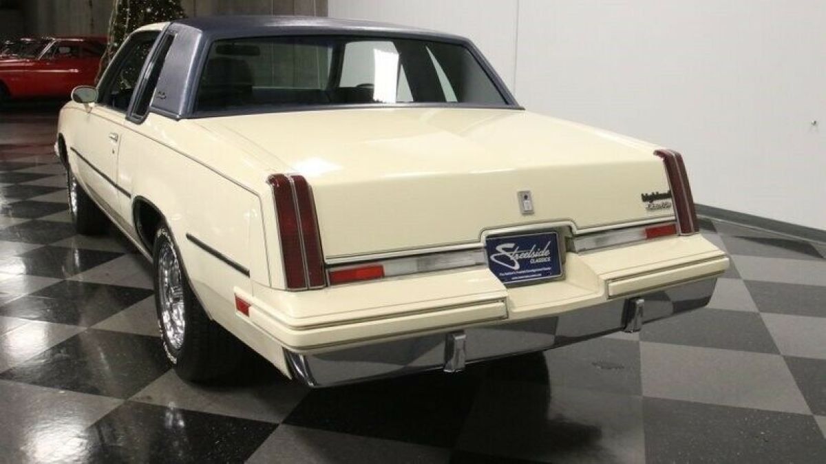 1983 Oldsmobile Cutlass Supreme - photo 11