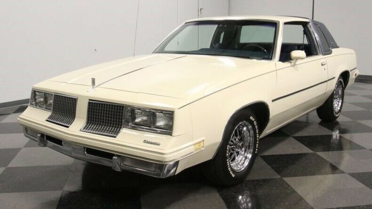 1983 Oldsmobile Cutlass Supreme - photo 6