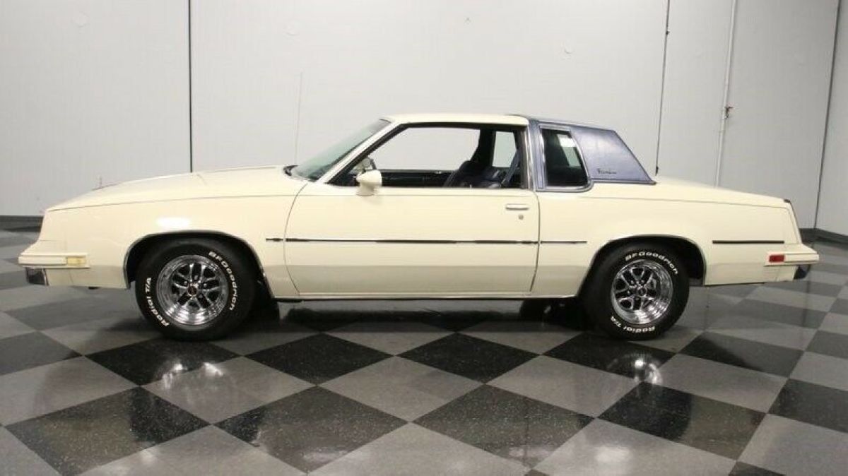 1983 Oldsmobile Cutlass Supreme - photo 8