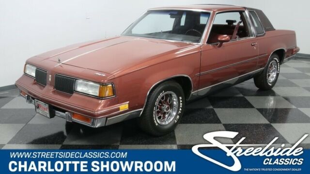 classic vintage chrome survivor Medium Red Poly olds GM 1988 Oldsmobile Cutlass Supreme