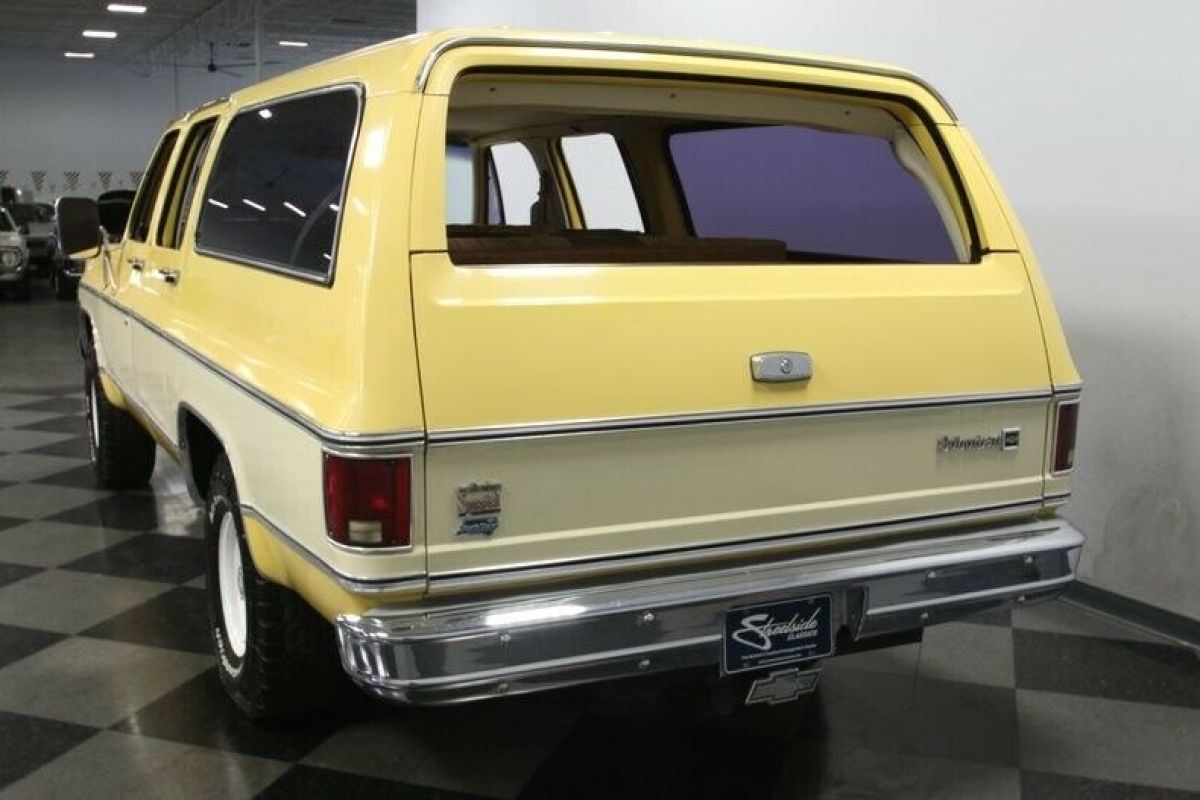 1979 Chevrolet Suburban 4x4 Trailering Special - photo 11