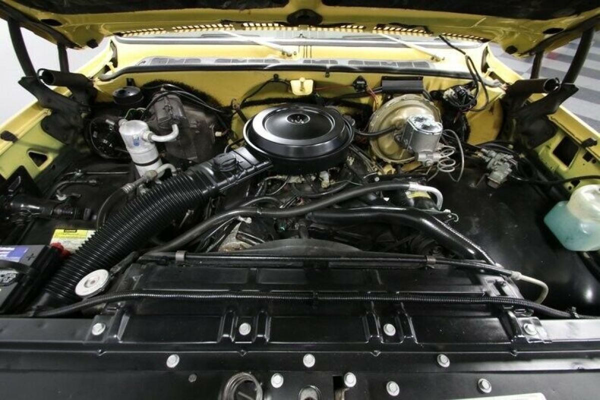 1979 Chevrolet Suburban 4x4 Trailering Special - photo 4