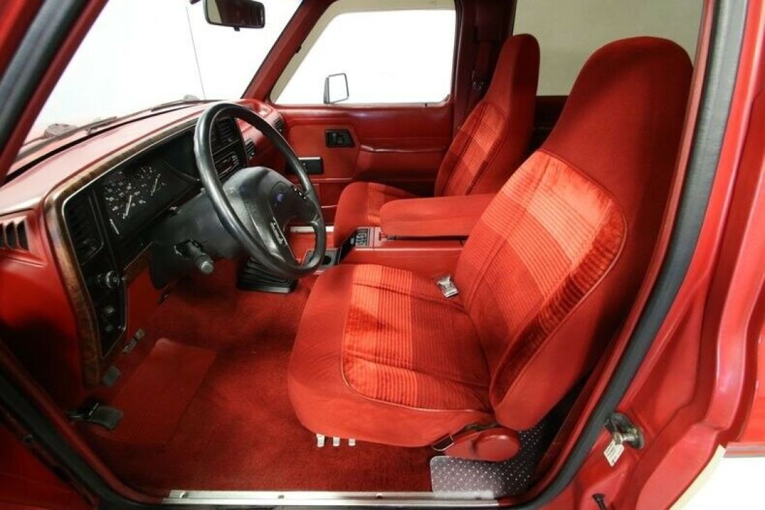 1989 Ford Bronco XLT 4X4 - photo 5