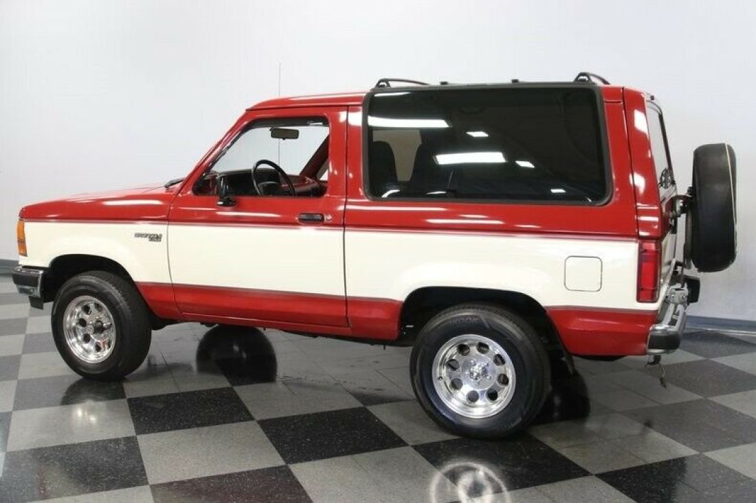 1989 Ford Bronco XLT 4X4 - photo 9