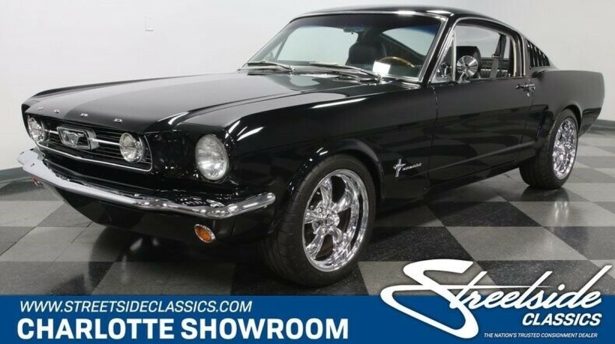 1965 Ford Mustang 2+2 Restomod